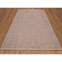 Load image into Gallery viewer, 8&#39;1&quot;x10&#39; Salmon Pink, Loomed Knotted, Modern Plain Decor Box Design, Soft To Touch, Pure Wool, Oriental Rug FWR550788