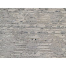 Load image into Gallery viewer, 2&#39;6&quot;x6&#39;3&quot; Papyrus White, Modern Design, Hand Knotted, Hand Spun Undyed Natural Wool, Oriental Rug FWR550884