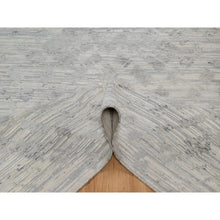 Load image into Gallery viewer, 8&#39;x10&#39;2&quot; Cream White, Modern Design, Hand Knotted, Hand Spun Undyed Natural Wool, Oriental Rug FWR550914