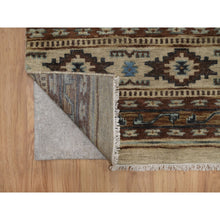 Load image into Gallery viewer, 2&#39;7&quot;x5&#39;10&quot; Bone White, Southwest American Indian Design With Piled Construction, Hand Knotted, 100% Wool, Plush And Lush, Runner, Oriental Rug FWR551010