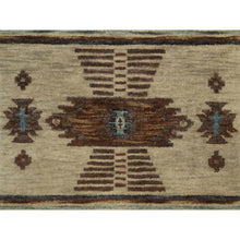 Load image into Gallery viewer, 2&#39;7&quot;x5&#39;10&quot; Bone White, Southwest American Indian Design With Piled Construction, Hand Knotted, 100% Wool, Plush And Lush, Runner, Oriental Rug FWR551010