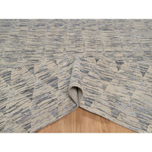 Load image into Gallery viewer, 8&#39;1&quot;x10&#39; Swan White, 100% Natural Undyed Wool, Repetitive Circular Design, Hand Knotted, Oriental Rug FWR551130