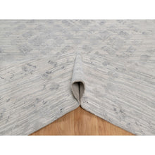 Load image into Gallery viewer, 9&#39;x12&#39;1&quot; Cream White, Modern Design, Hand Knotted, Hand Spun Undyed Natural Wool, Oriental Rug FWR551154