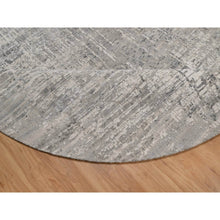 Load image into Gallery viewer, 10&#39;x10&#39; Pastel Gray, Modern Erased Design, Hand Knotted, Hand Spun Undyed Natural Wool, Round, Oriental Rug FWR551172