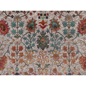7'10"x7'10" Snow White With Brown, Directional Vase Design, Hand Knotted, Silk With Textured Wool, Round, Oriental Rug FWR551514