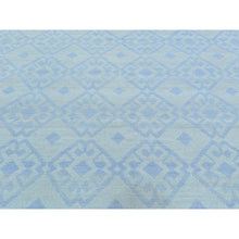 Load image into Gallery viewer, 7&#39;10&quot;x7&#39;10&quot; Hand-Woven Flat Weave Reversible Durie Kilim Square Rug FWR217710
