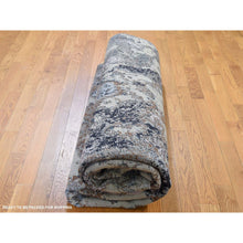 Load image into Gallery viewer, 8&#39;x10&#39; Abstract Design Wool and Silk Hand-Knotted Oriental Rug FWR275736