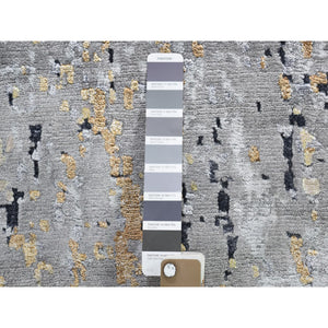6'x9' Gray Abstract Design Wool and Silk Hi-Low Pile Hand Knotted Oriental Rug FWR286770