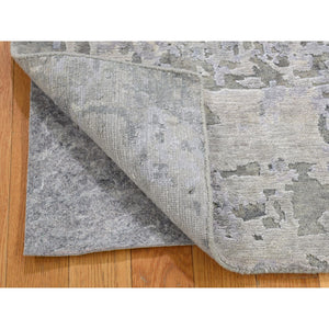 2'x3' Sampler Gray Abstract Design Wool And Silk Hand Knotted Oriental Rug FWR288612
