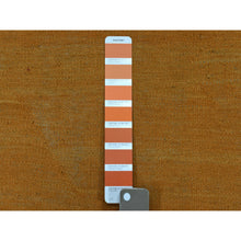 Load image into Gallery viewer, 5&#39;x6&#39;6&quot; Gold Shades Reversible Kilim Pure Wool Hand Woven Oriental Rug FWR325350