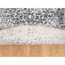 Load image into Gallery viewer, 7&#39;x7&#39; Round Broken Persian Design Wool and Pure Silk Hand Knotted Oriental Rug FWR350448