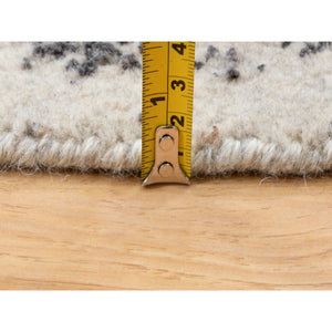 5'10"x5'10" Round Fine jacquard Hand Loomed Erased Design Wool And Silk Oriental Rug FWR350562