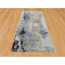 Load image into Gallery viewer, 2&#39;4&quot;x7&#39;5&quot; Gray Abstract Design Wool And Silk Runner Hand Knotted Oriental Rug FWR350742