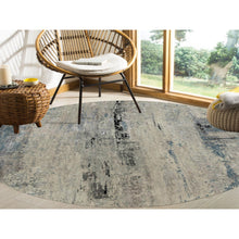 Load image into Gallery viewer, 10&#39;x10&#39; Round Silver, Blue Wool &amp; Silk Abstract Design Hand Knotted Oriental Modern Rug FWR350880