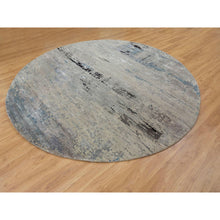 Load image into Gallery viewer, 10&#39;x10&#39; Round Silver, Blue Wool &amp; Silk Abstract Design Hand Knotted Oriental Modern Rug FWR350880