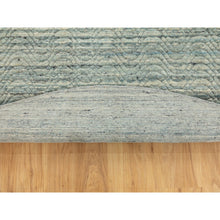 Load image into Gallery viewer, 6&#39;x6&#39; Seafoam Green Hand Loomed Variegated Textured Design Round Organic Wool Modern Oriental Rug FWR351612
