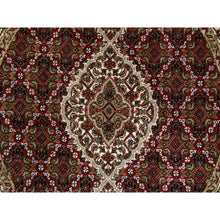 Load image into Gallery viewer, 3&#39;4&quot;x3&#39;4&quot; Red Hand Knotted Wool Tabriz Mahi Fish Design Oriental Round Rug FWR352452