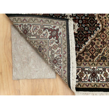 Load image into Gallery viewer, 2&#39;6x4&#39; Rich Black, Hand Knotted, 250 KPSI, Wool, Tabriz Mahi with Fish Medallion Design, Oriental Rug FWR352716
