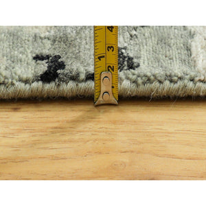 4'x6' Silver, Blue Wool And Silk Modern Abstract Design Hand Knotted Oriental Rug FWR353268