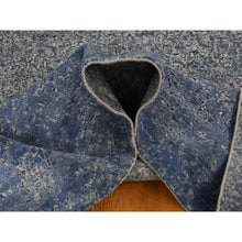 Load image into Gallery viewer, 9&#39;x12&#39; Pure Silk and Wool Dissipating Design Hand Knotted Oriental Rug FWR354042