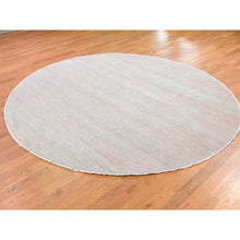 Load image into Gallery viewer, 8&#39;x8&#39; Salmon Grass Design Wool And Silk Hand Knotted Round Oriental Rug FWR355878