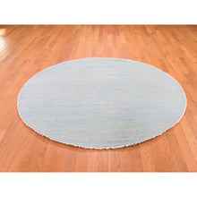 Load image into Gallery viewer, 6&#39;x6&#39; Blue Grass Design Wool and Silk Round Hand Knotted Oriental Rug FWR355908