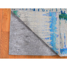 Load image into Gallery viewer, 2&#39;x3&#39; THE CARDIAC Sari Silk with Textured Wool Hand Knotted Oriental Rug FWR357312