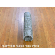 Load image into Gallery viewer, 2&#39;5&quot;x7&#39;9&quot; Green Fine jacquard Hand Loomed Modern Wool and Art Silk Oriental Rug FWR357666