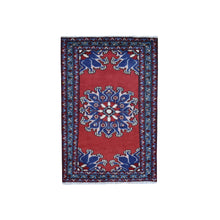 Load image into Gallery viewer, 2&#39;8&quot;x4&#39; New Persian Hamadan Open Field Red Pure Wool Hand Knotted Oriental Rug FWR358026