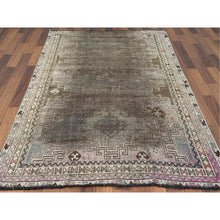 Load image into Gallery viewer, 4&#39;5&quot;x7&#39;2&quot; Semi Antique Beige Persian Shiraz Worn Down Clean Distressed Hand Knotted Organic Wool Oriental Rug FWR363318