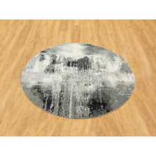 Load image into Gallery viewer, 4&#39;3&quot;x4&#39;3&quot; Charcoal Black Hand Knotted Abstract Design Wool and Silk Oriental Round Rug FWR372210