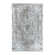 Load image into Gallery viewer, 6&#39;x9&#39; Grey Broken Persian Design Wool And Pure Silk Hand Knotted Oriental Rug FWR372342
