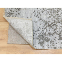 Load image into Gallery viewer, 6&#39;x9&#39; Grey Broken Persian Design Wool And Pure Silk Hand Knotted Oriental Rug FWR372342