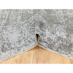 6'x9' Grey Broken Persian Design Wool And Pure Silk Hand Knotted Oriental Rug FWR372342