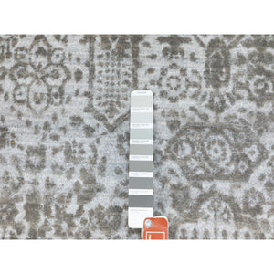 6'x9' Grey Broken Persian Design Wool And Pure Silk Hand Knotted Oriental Rug FWR372342
