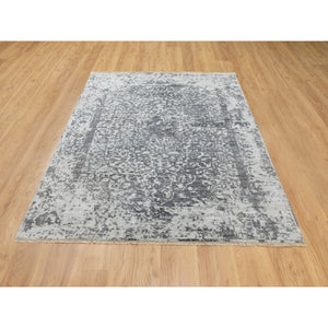 5'3"x7' Wool And Pure Silk Grey Broken Persian Design Hand Knotted Oriental Rug FWR372408