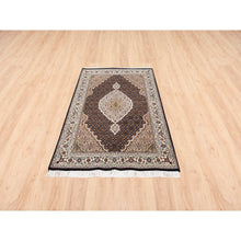 Load image into Gallery viewer, Hand Oriental Rug, Carpets, Handmade, Montana USA.