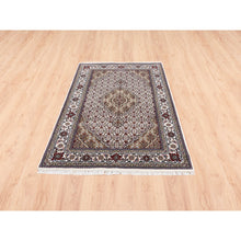 Load image into Gallery viewer, Wool Oriental Rug, Carpets, Handmade, Montana USA.