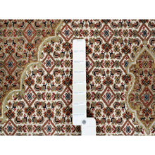 Load image into Gallery viewer, 6&#39;9&quot;x6&#39;9&quot; Ivory Wool Fish Medallion Design Tabriz Mahi Hand Knotted Square Oriental Rug FWR375660
