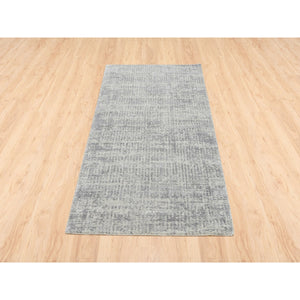 2'6"x6' Hand-Loomed Gray Fine Jacquard Modern Wool and Silk Oriental Runner Rug FWR377094