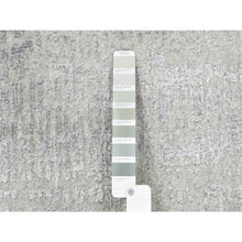 Load image into Gallery viewer, 6&#39;x6&#39; Fine Jacquard Gray Hand Loomed Modern Design Wool and Plant Based Silk Tone on Tone Oriental Round Rug FWR377148