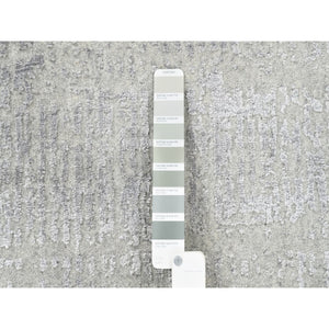6'x6' Fine Jacquard Gray Hand Loomed Modern Design Wool and Plant Based Silk Tone on Tone Oriental Round Rug FWR377148
