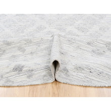 Load image into Gallery viewer, 11&#39;10&quot;x11&#39;10&quot; Modern Hand Spun Undyed Natural Wool Hand Knotted Ivory Oriental Round Rug FWR377592