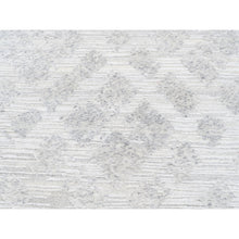 Load image into Gallery viewer, 11&#39;10&quot;x11&#39;10&quot; Modern Hand Spun Undyed Natural Wool Hand Knotted Ivory Oriental Round Rug FWR377592