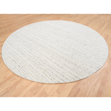 Load image into Gallery viewer, 11&#39;10&quot;x11&#39;10&quot; Hand Loomed Undyed Natural Wool Plain Modern Design Light Gray Oriental Round Rug FWR378246
