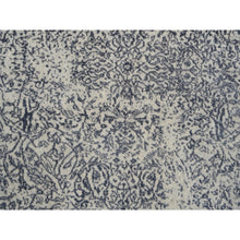 Load image into Gallery viewer, 10&#39;x10&#39; Gray Fine Jacquard with Erased Design Wool and Plant Based Silk Hand Loomed Oriental Round Rug FWR381024