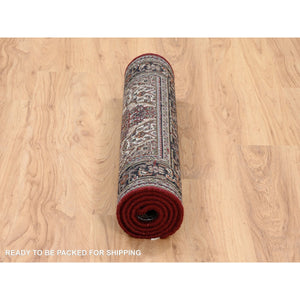 2'9"x5' Red Tabriz Mahi, 175 KPS, Hand Knotted with Fish Medallion Design, Wool and Silk Oriental Rug FWR383106