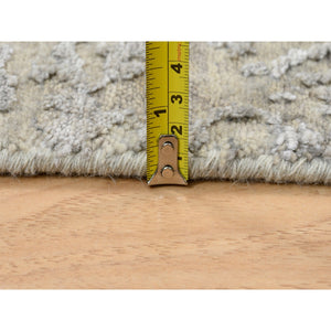 2'x2'10" Gray, Modern Abstract Design Wool and Silk, Hand Knotted Mat Oriental Rug FWR383346