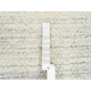8'x8' Beige, Soft Wool Hand Loomed, Variegated Textured Modern Design, Square Oriental Rug FWR387552