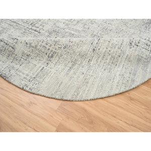 7'10"x7'10" Light Gray, Hand Spun Undyed Natural Wool, Hand Knotted, Modern Design, Round Oriental Rug FWR388200